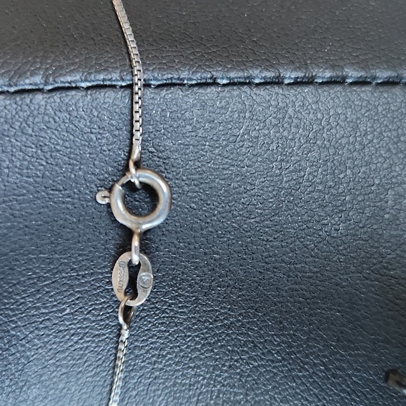 Beautiful NWOT Native American Sonoran Gold Necklace 💚🎁💛 - Picture 5 of 10